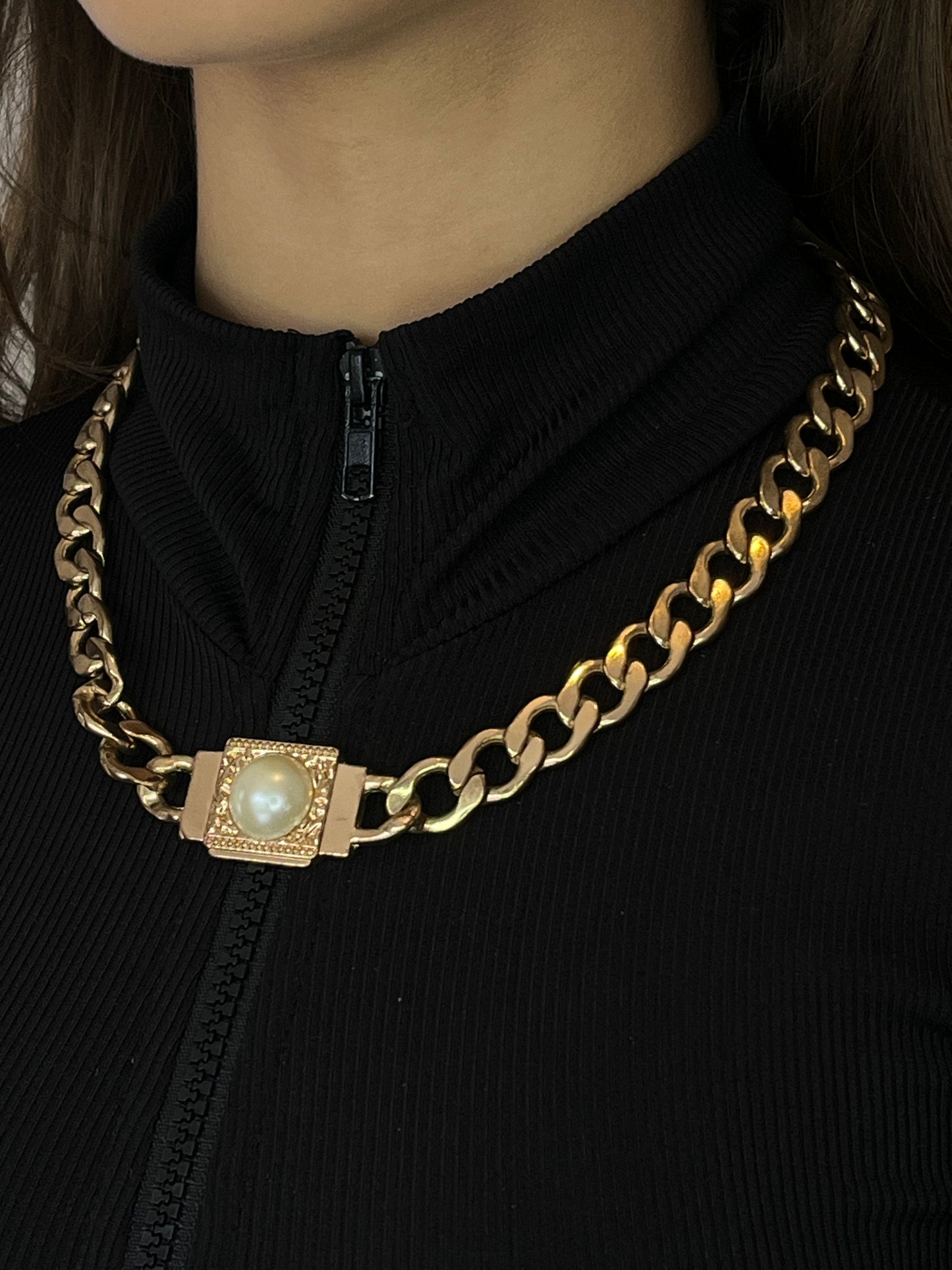 Дамско колие