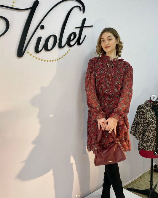 Ефирна рокля с дълъг ръкав Violet
